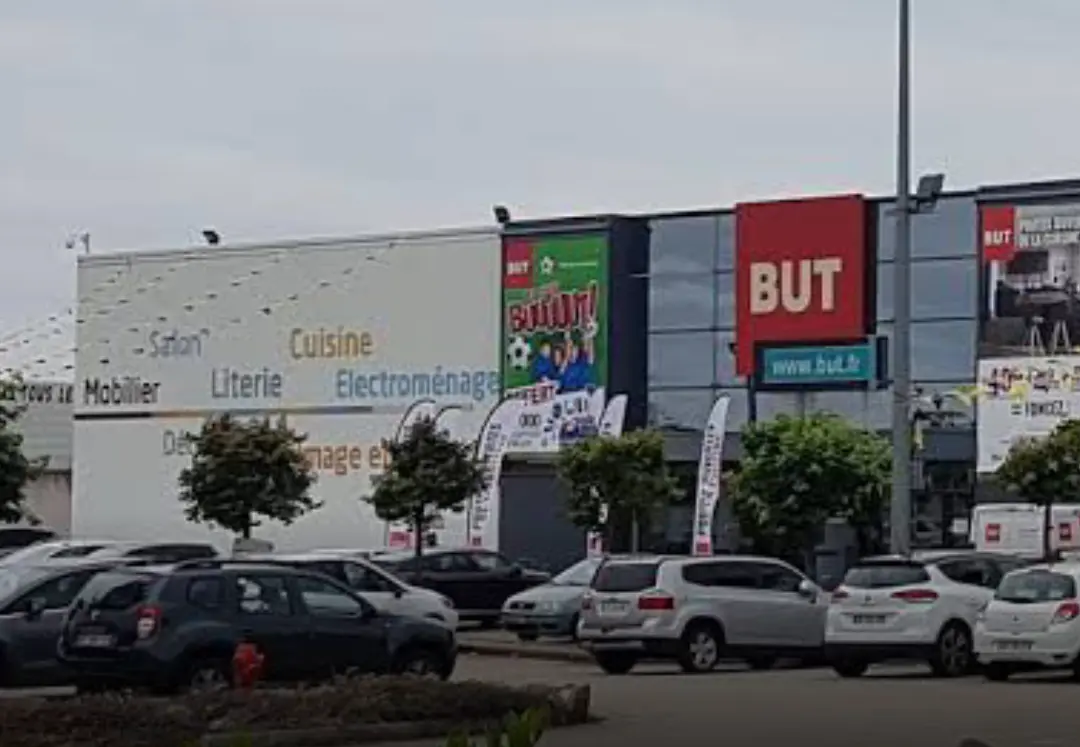 But Lyon — photo 1