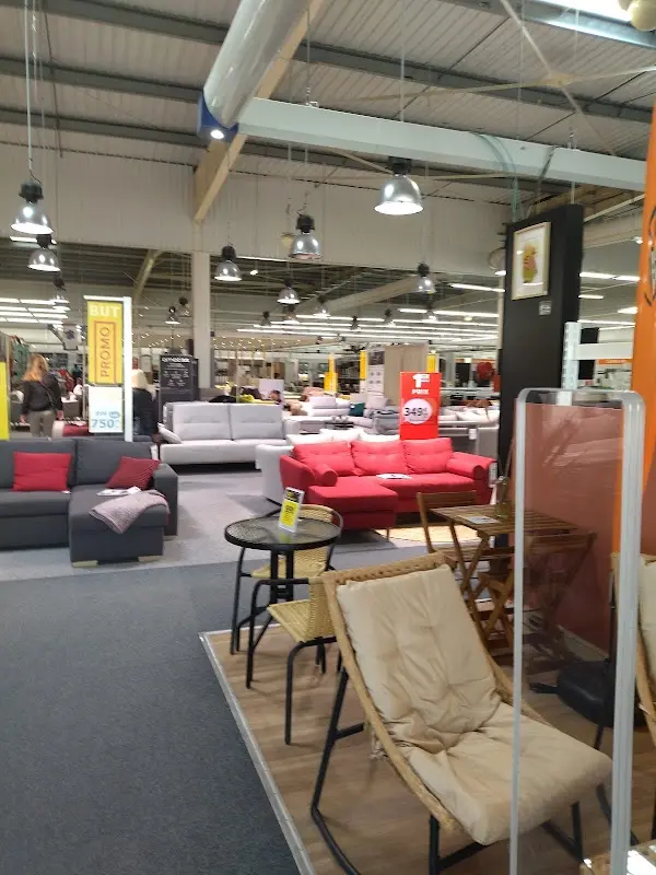 But Narbonne — photo 2