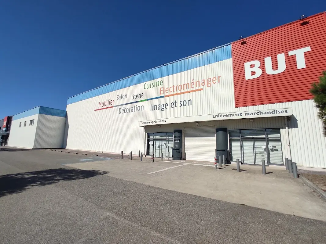 But Carcassonne — photo 1