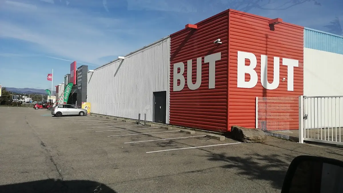 But Aubenas — photo 1