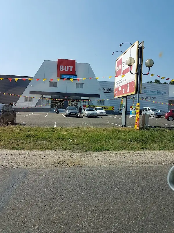 But Mont-de-Marsan — photo 1