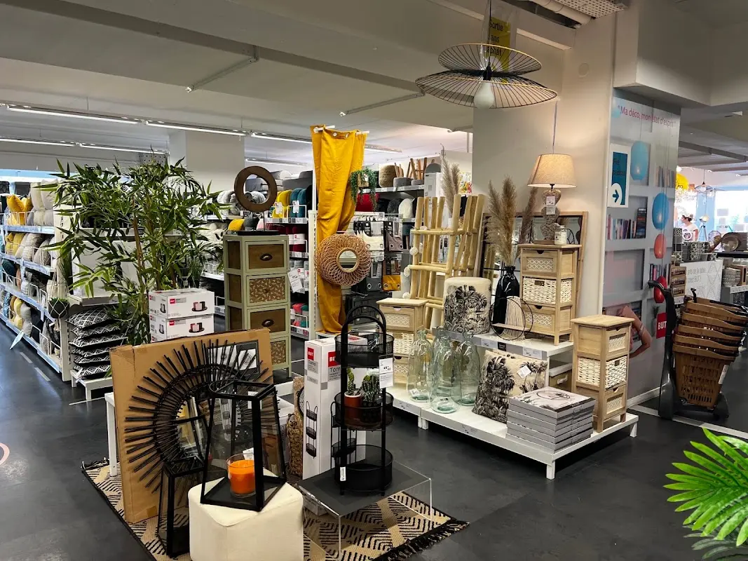 But Antibes — photo 3