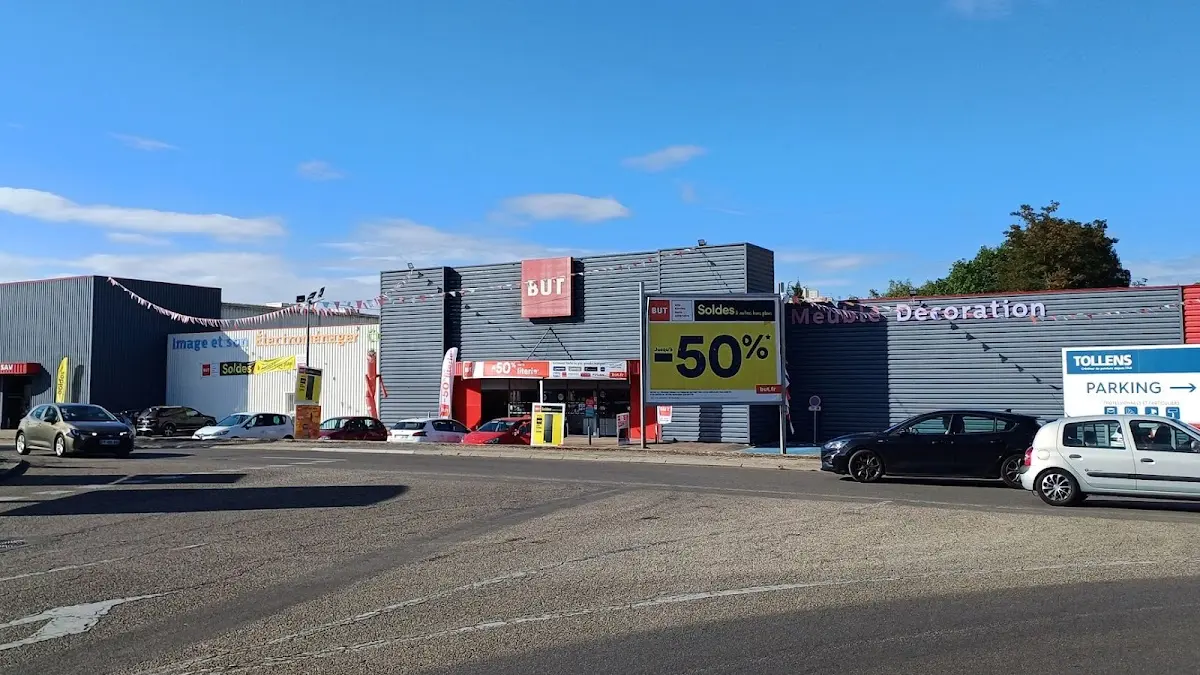 But Bourg-en-Bresse — photo 1