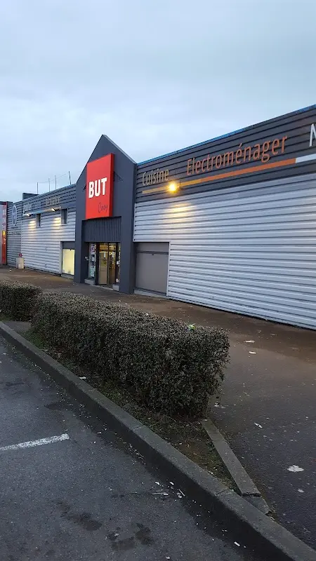 But Gisors — photo 1