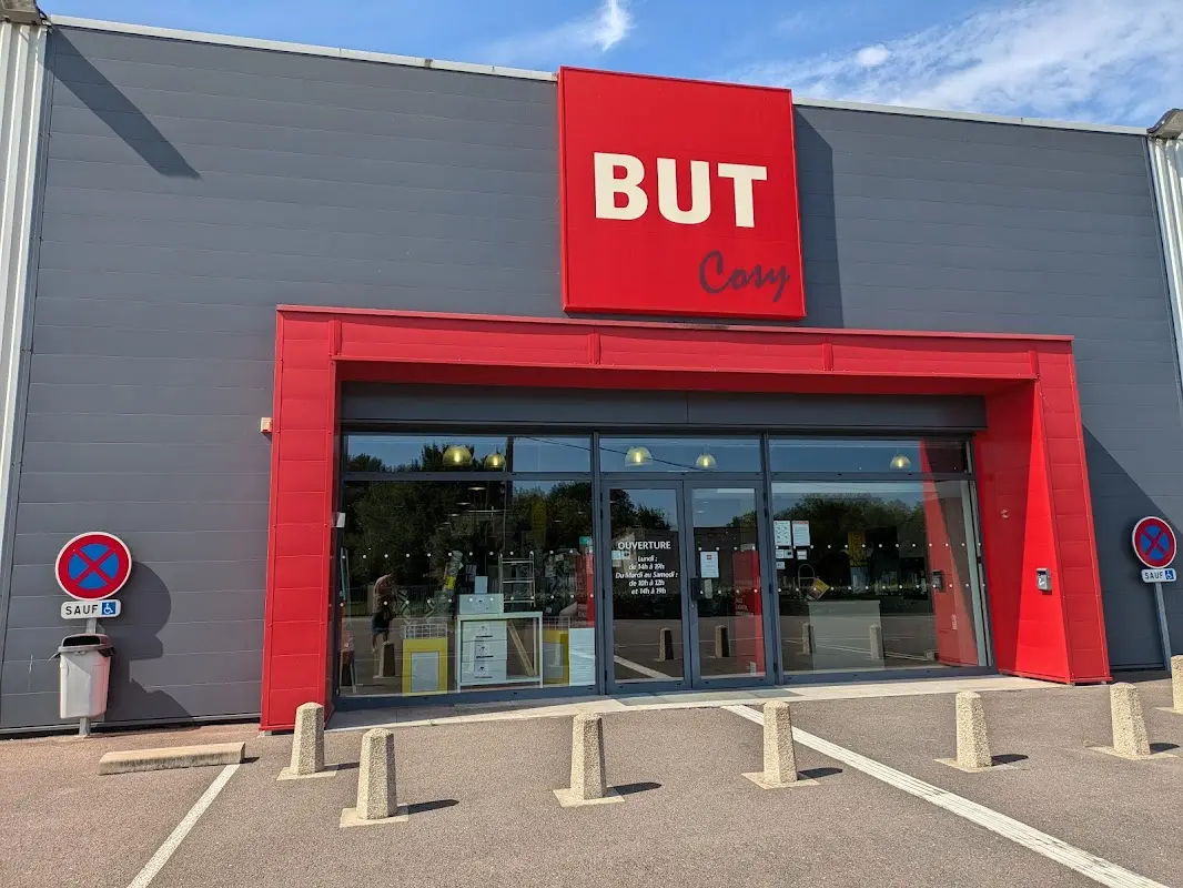 But Joigny — photo 1