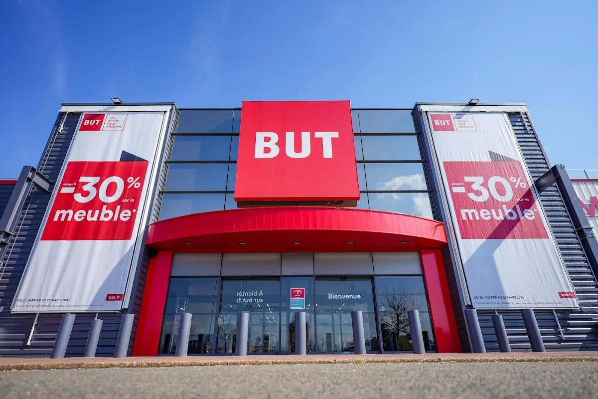 But Chartres — photo 1