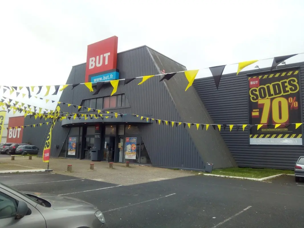 But Fontenay-le-Comte — photo 1