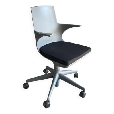 Fauteuil de bureau Kartell modèle spoon