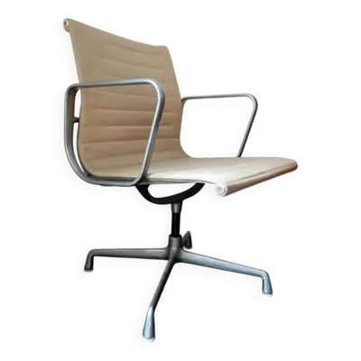 Chaise de bureau Eames - EA 104 (similaire EA 108) tissu beige et alum
