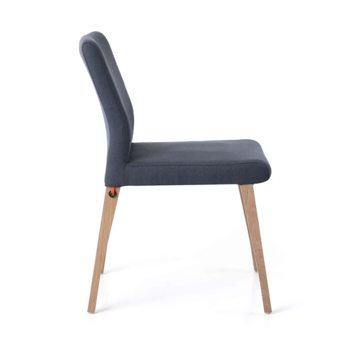 Pure classic Mobitec® - Chaise cocooning en tissu et pieds bois — vue 4