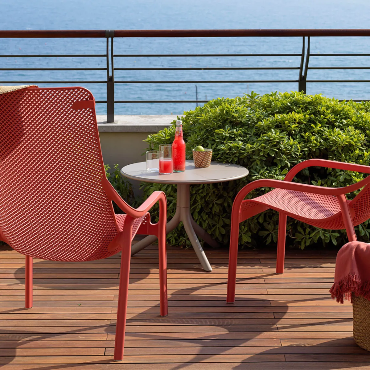 Spritz - Table de jardin à hauteur modulable en polypropylène — vue 5