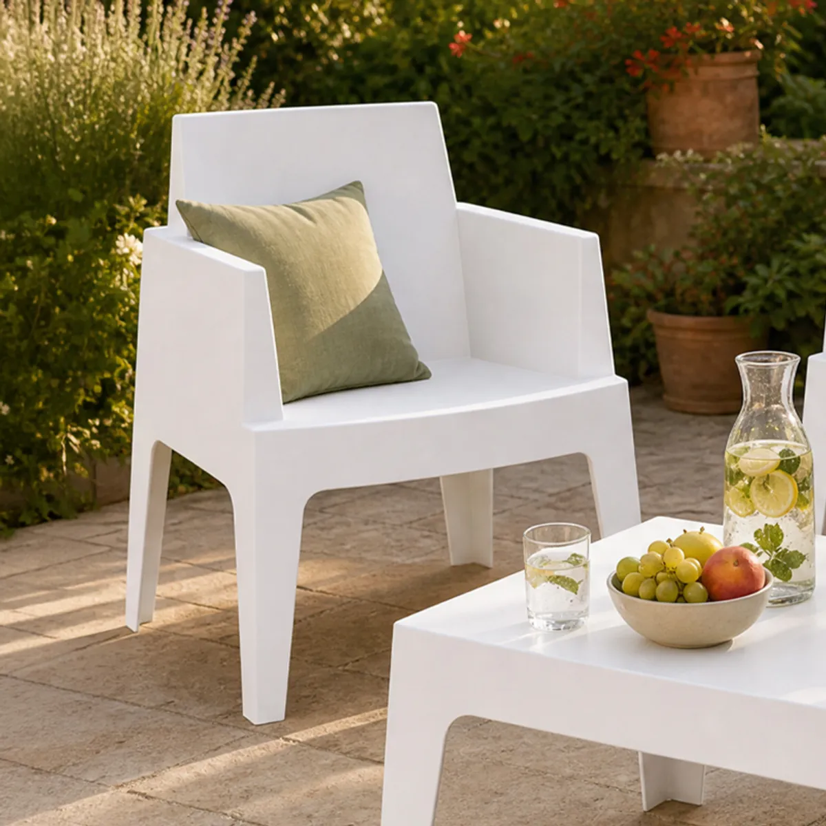 Box - Fauteuil de terrasse moderne en polypropylène