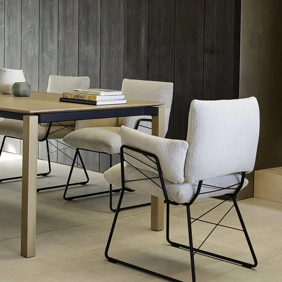 Cosy Mobitec® - Fauteuil design confortable assise en tissu et pieds en métal — vue 5