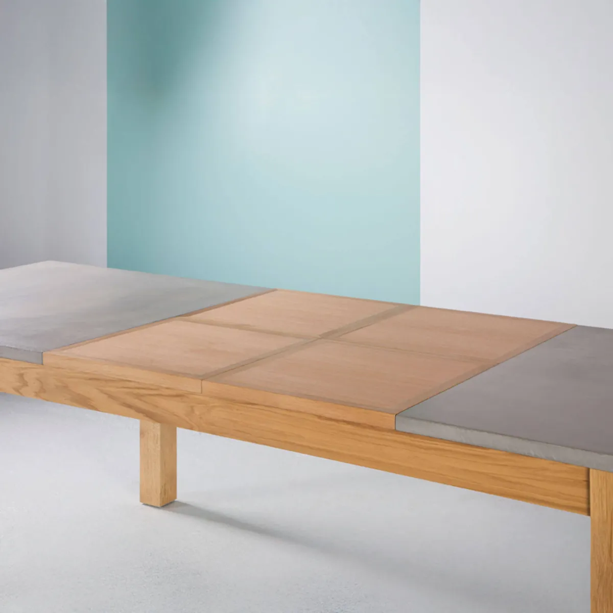 Repas - Table française extensible en béton ciré et bois massif — vue 4