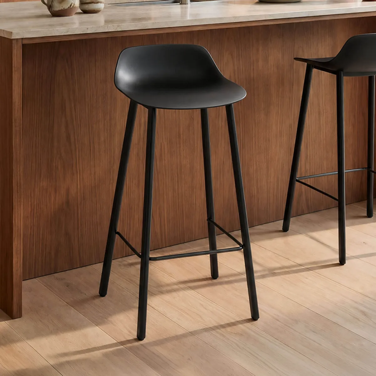 Louis - Tabouret snack moderne en polypropylène