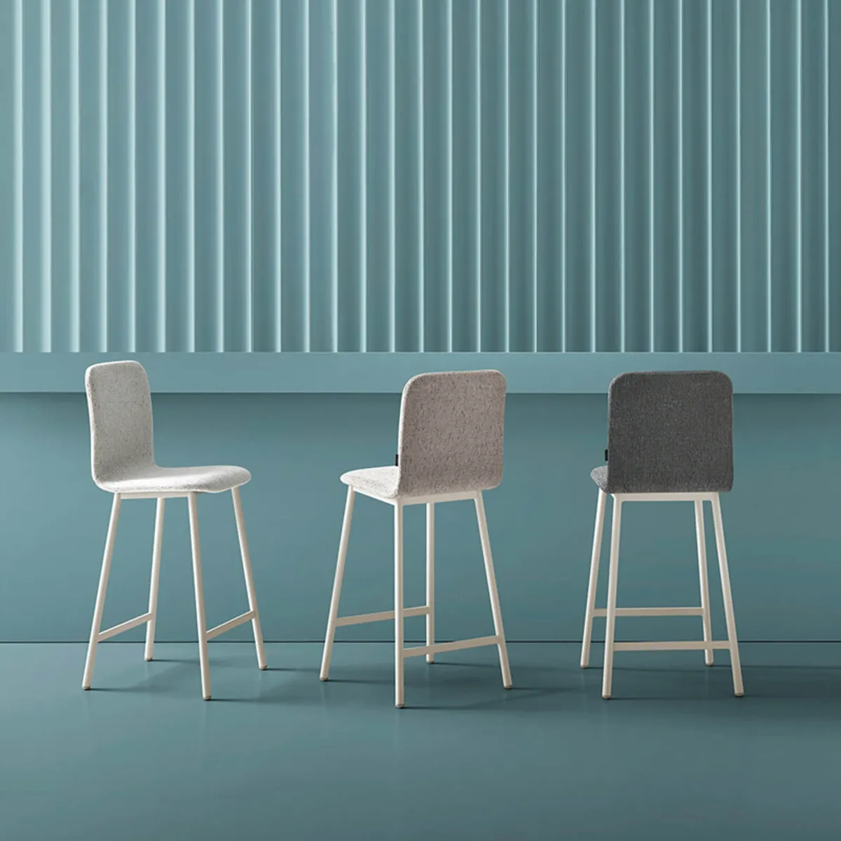 Pepper Mobliberica® - Tabouret snack moderne en tissu et pieds en métal — vue 5