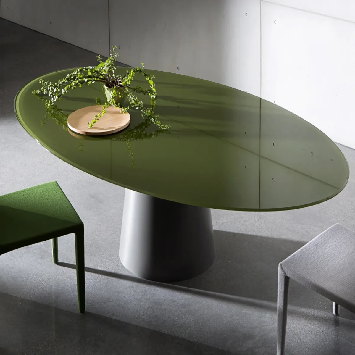 Totem Sovet® - Table ovale design en verre