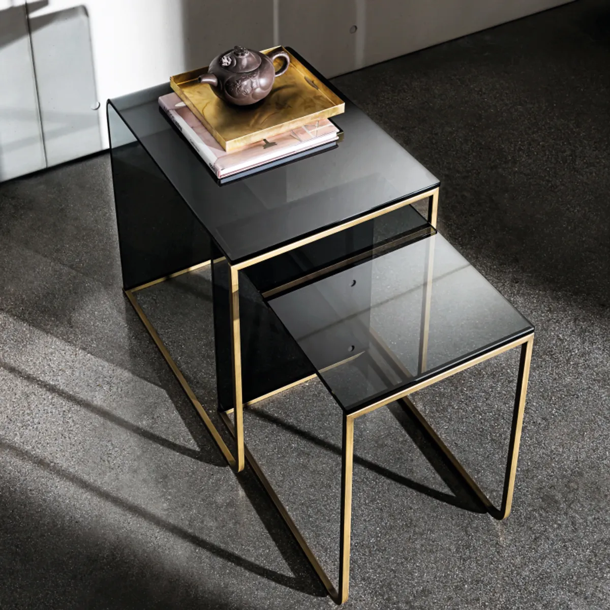 Nido Sovet® - Table basse gigogne en verre — vue 4