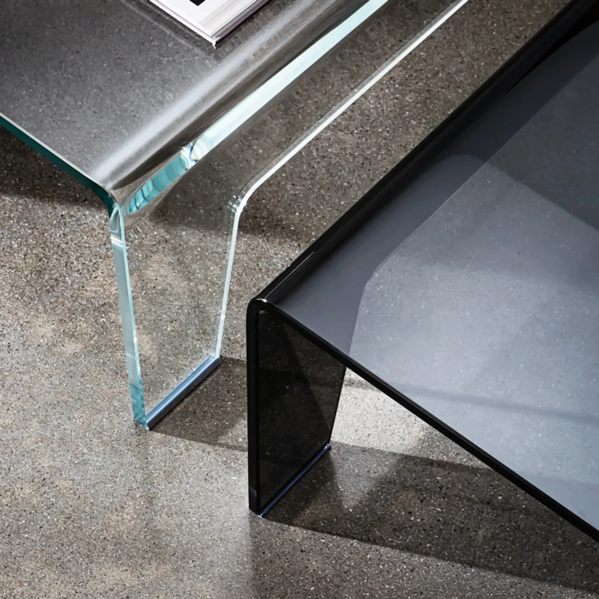 Frog Sovet® - Table basse design carrée en verre — vue 5