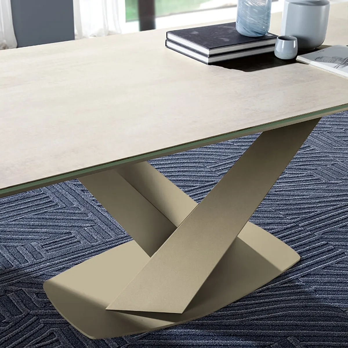 Victory - Table design en céramique avec allonges pied central en V — vue 4