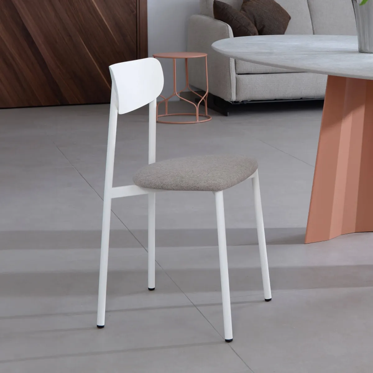 Colette Carrier® - Chaise française en métal avec assise en tissu rembourrée — vue 3