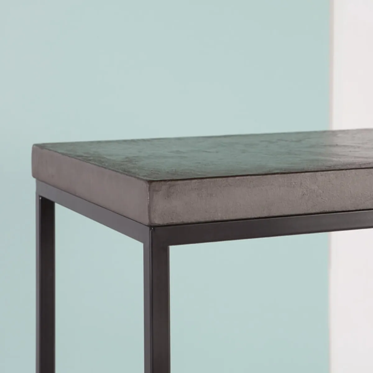 Eternelle - Console design industriel en béton ciré pieds forme traîneau — vue 4