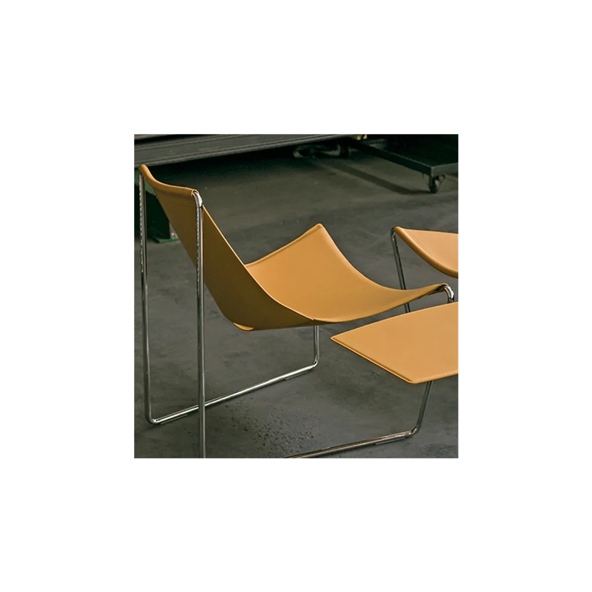 Apelle Midj® - Chaise transat design en croûte de cuir et métal — vue 5