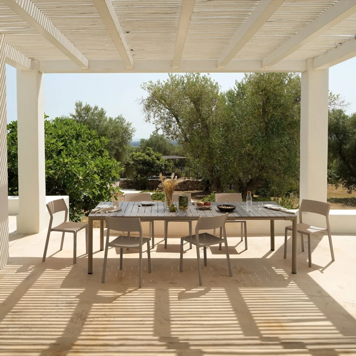 Trill bistrot - Chaise de jardin empilable en polypropylène — vue 4