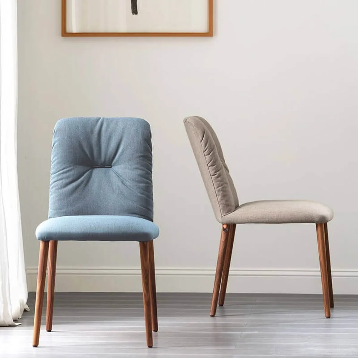 Aura Mobitec® - Chaise style cocooning en tissu et pieds bois