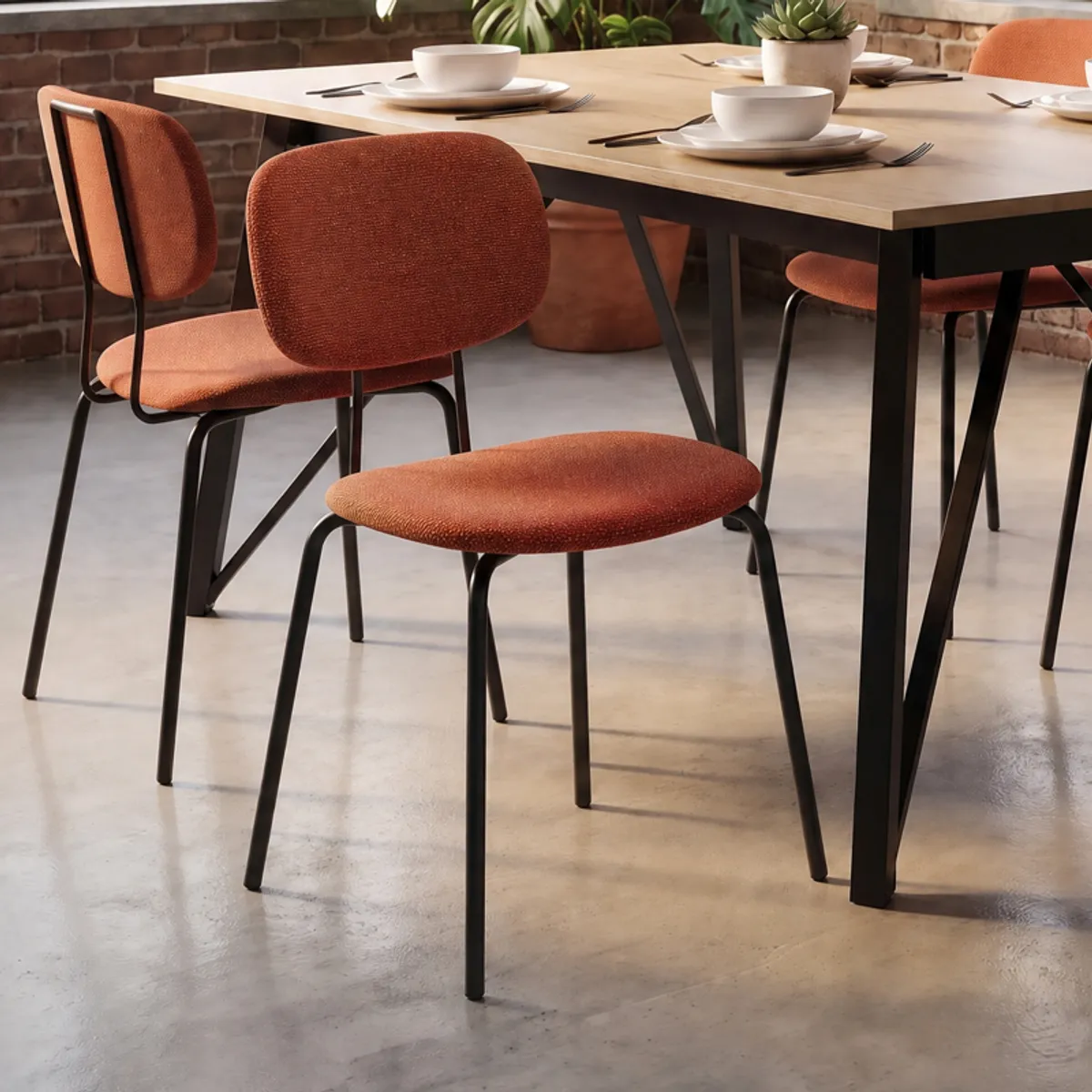 Bistro - Chaise de séjour inspiration rétro en tissu avec pieds en métal