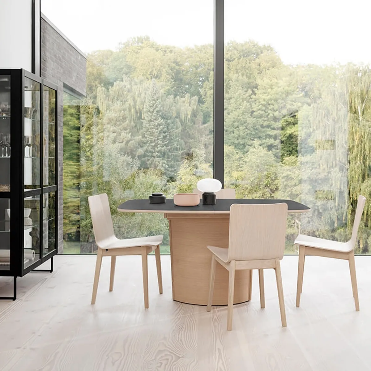 SM116/SM117 - Table scandinave pied central extensible en stratifié fabriquée au Danemark