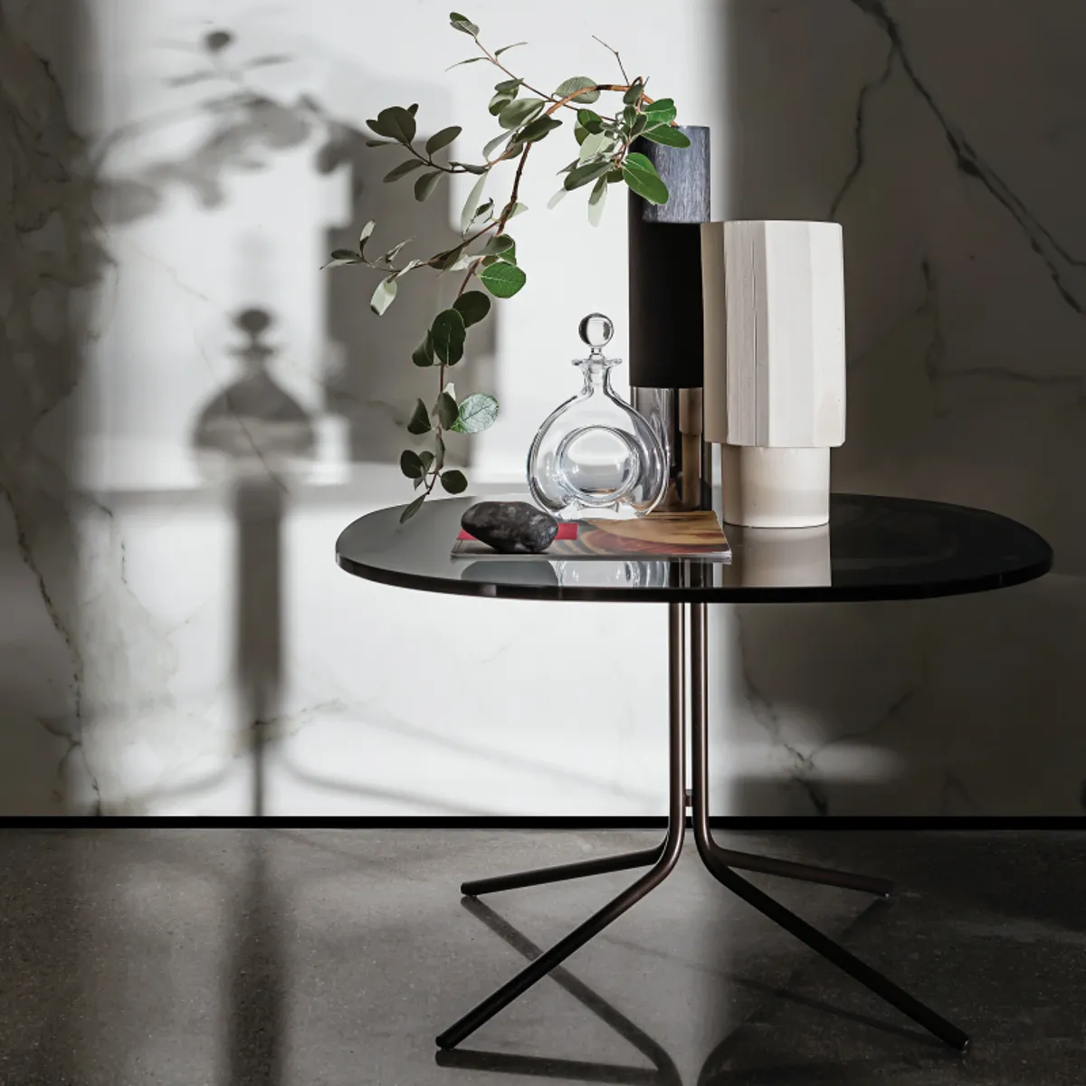 Genius - Table basse design en verre et métal