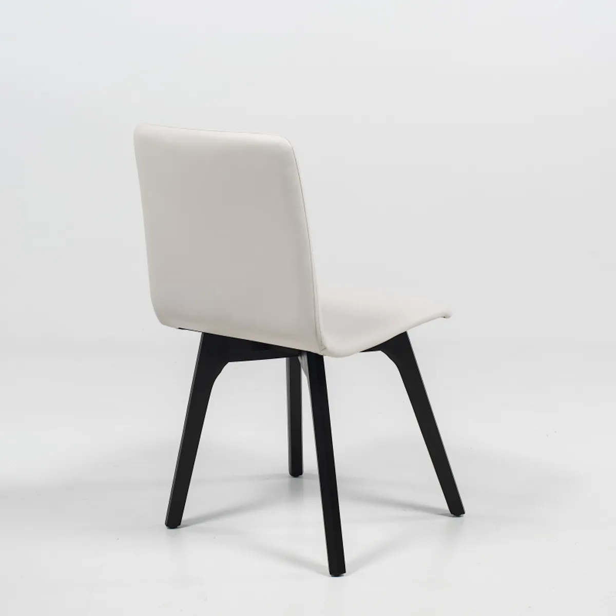Plaza - Chaise de salle à manger scandinave en synthétique et bois — vue 5