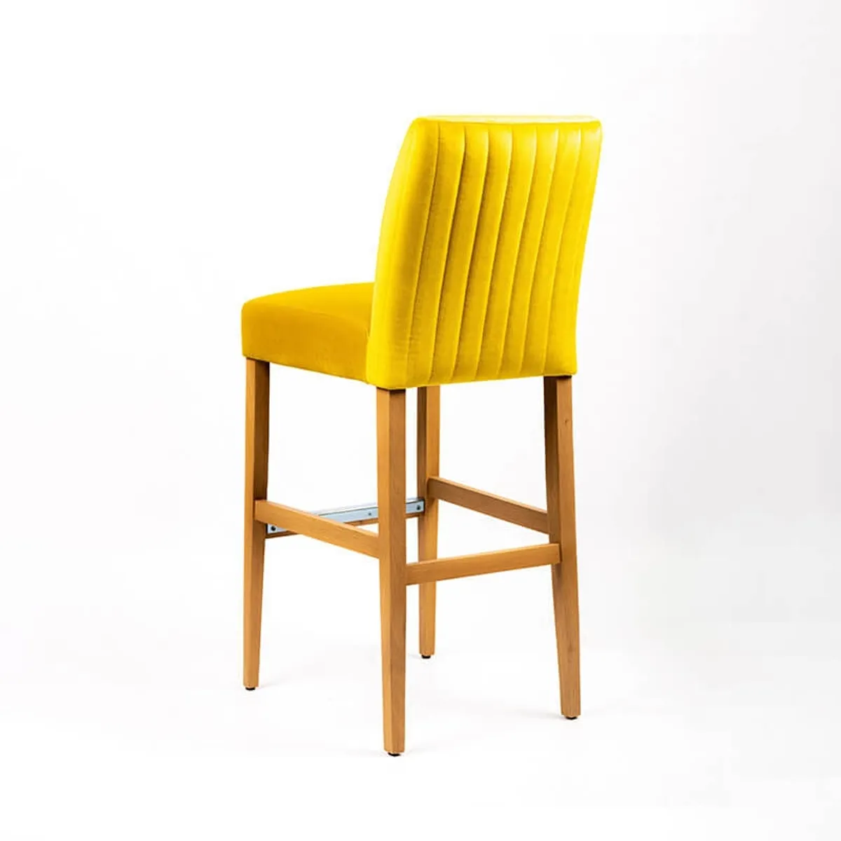Fritz line - Tabouret de bar avec dos en tissu matelassé et pieds en bois — vue 4