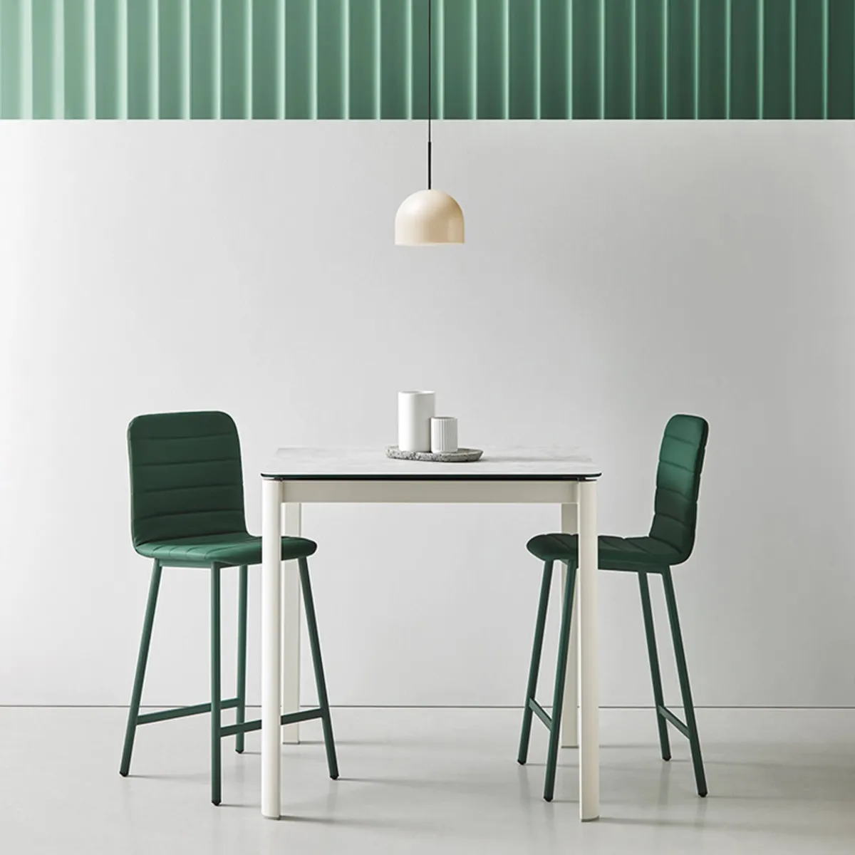 Pepper Mobliberica® - Tabouret snack moderne matelassé en simili et métal — vue 3