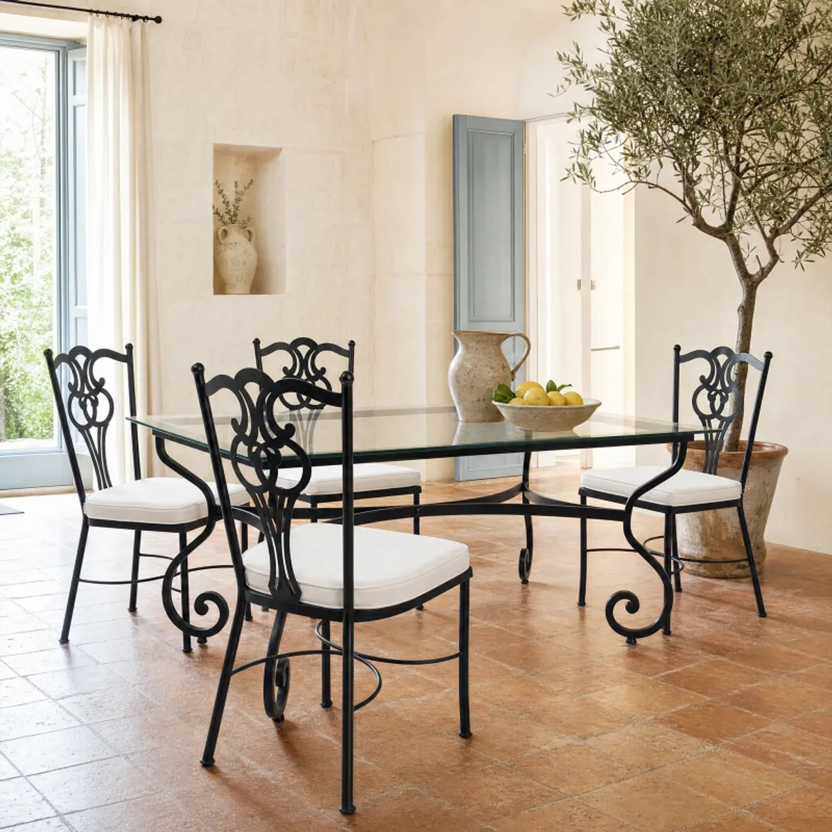 Damasco - Table style provençal plateau verre avec pieds en acier — vue 4