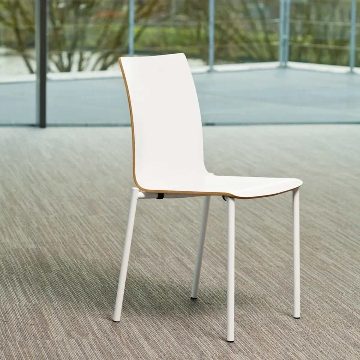 Pro's - Chaise moderne en métal et stratifié