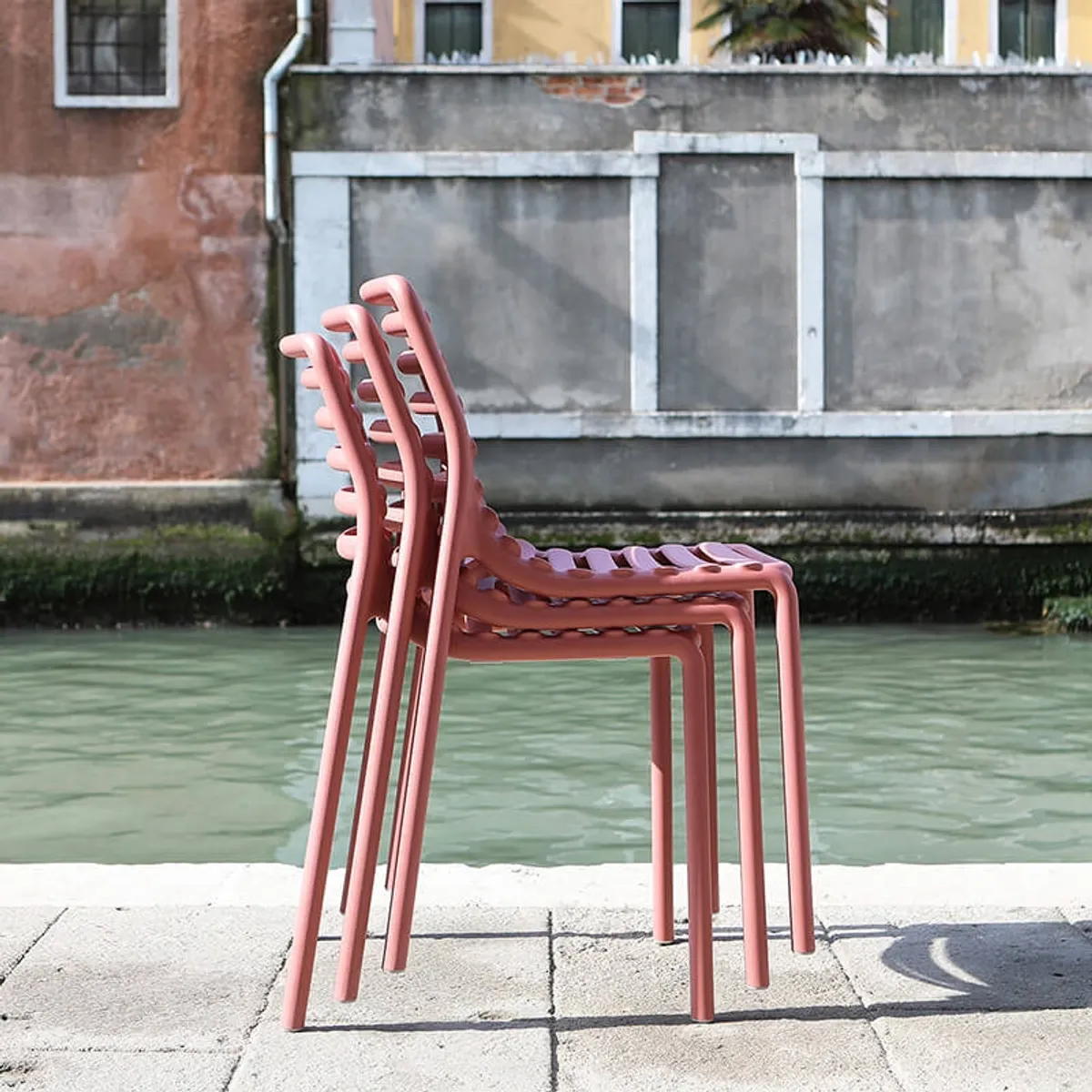 Doga bistrot - Chaise de jardin design empilable sans accoudoirs de fabrication italienne — vue 5