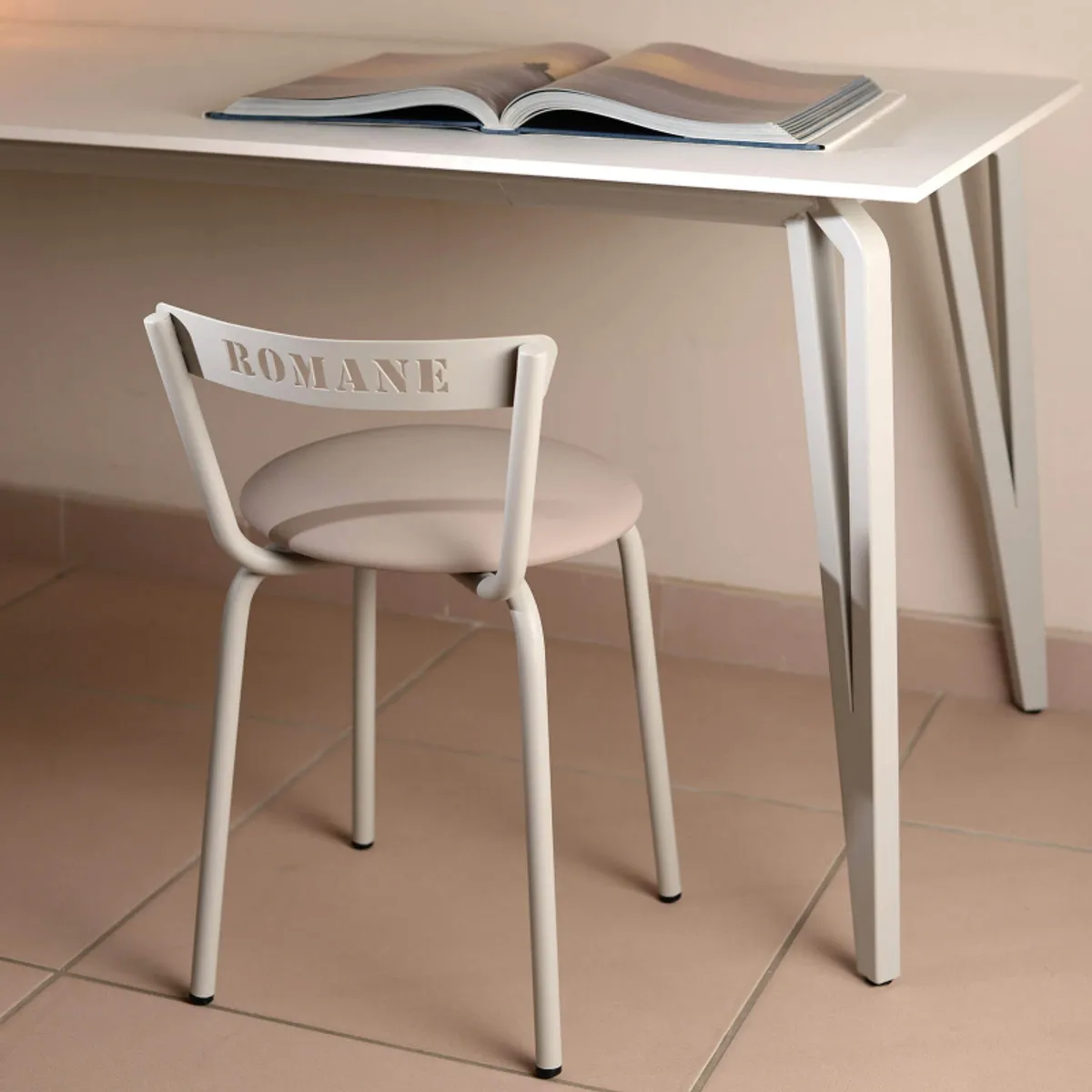 Xoxo Carrier® - Chaise pour enfant française en métal avec assise rembourrée — vue 3
