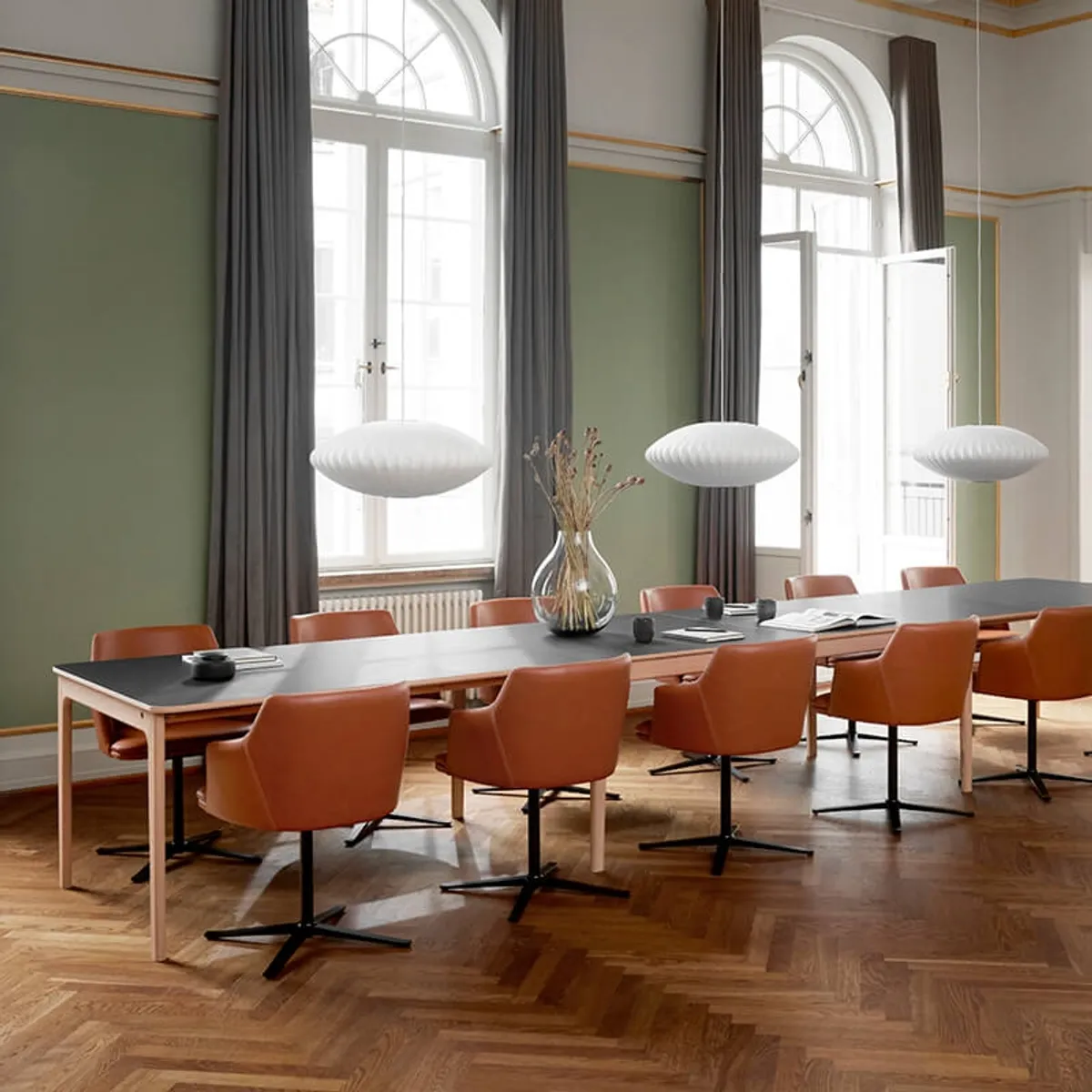 SM26/27 - Table danoise extensible en bois massif et en stratifié noir — vue 4