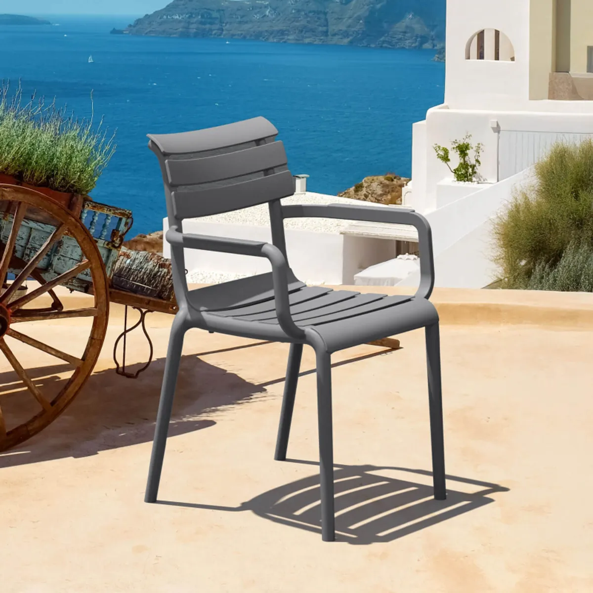 Paris - Fauteuil de jardin empilable en polypropylène avec accoudoirs
