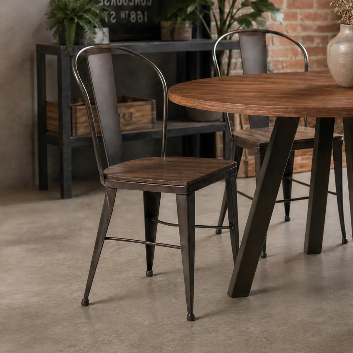 Turia 631 - Chaise industrielle vintage en métal avec assise bois