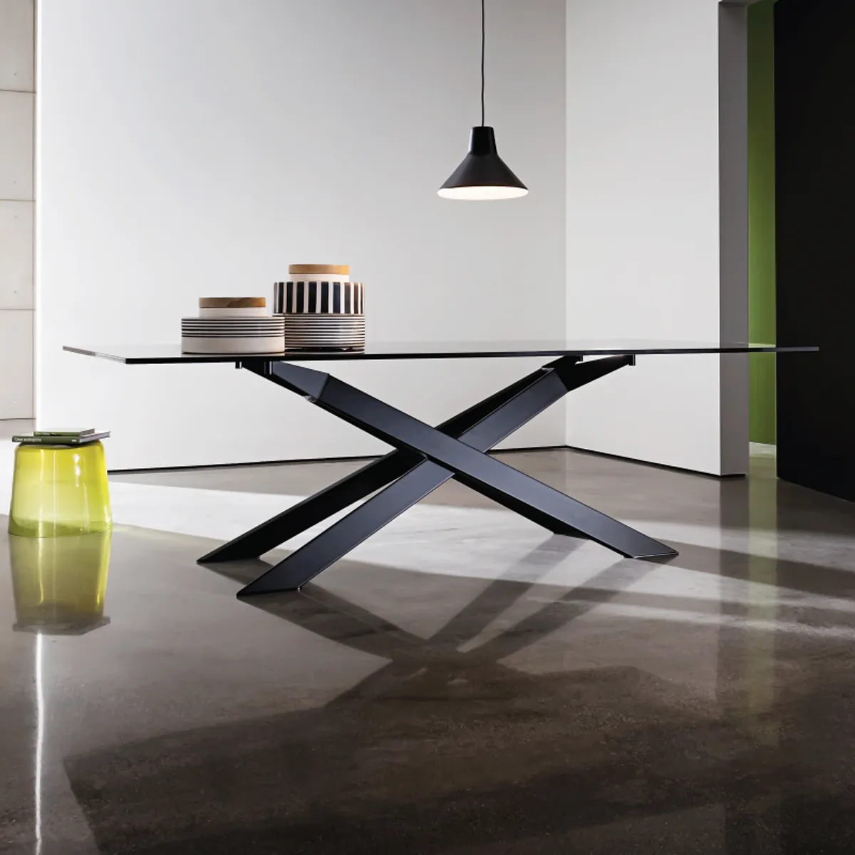 Cross Sovet® - Table de salle à manger design en verre et métal — vue 4