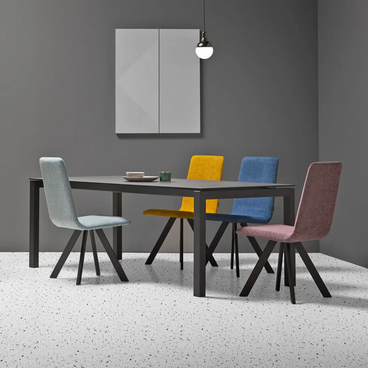 Vulcano Mobliberica® - Chaise confortable en tissu et pieds métal — vue 3