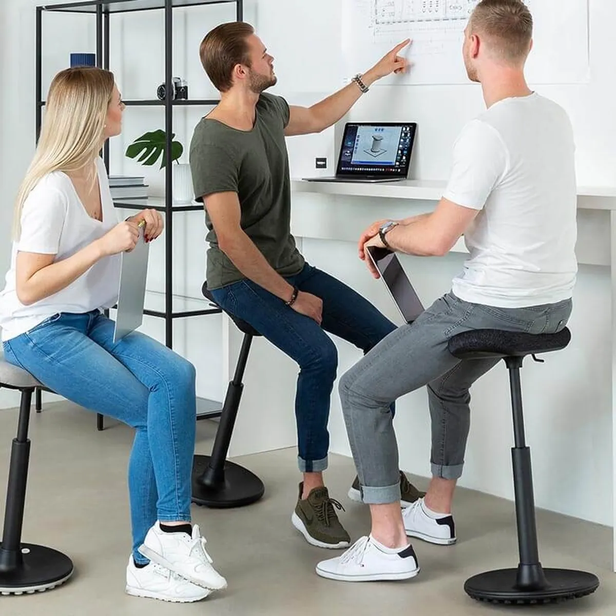 Sitness H1 - Tabouret assis debout ergonomique réglable en hauteur — vue 3