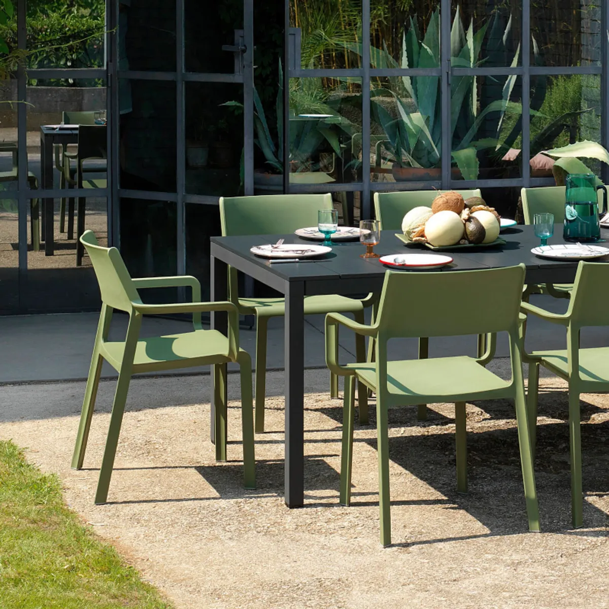 Trill - Fauteuil de jardin empilable en polypropylène — vue 4