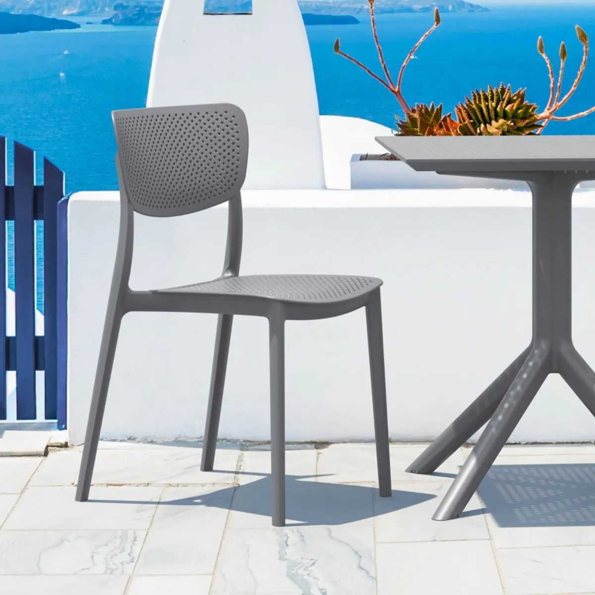 Lucy - Chaise de jardin en polypropylène micro perforé