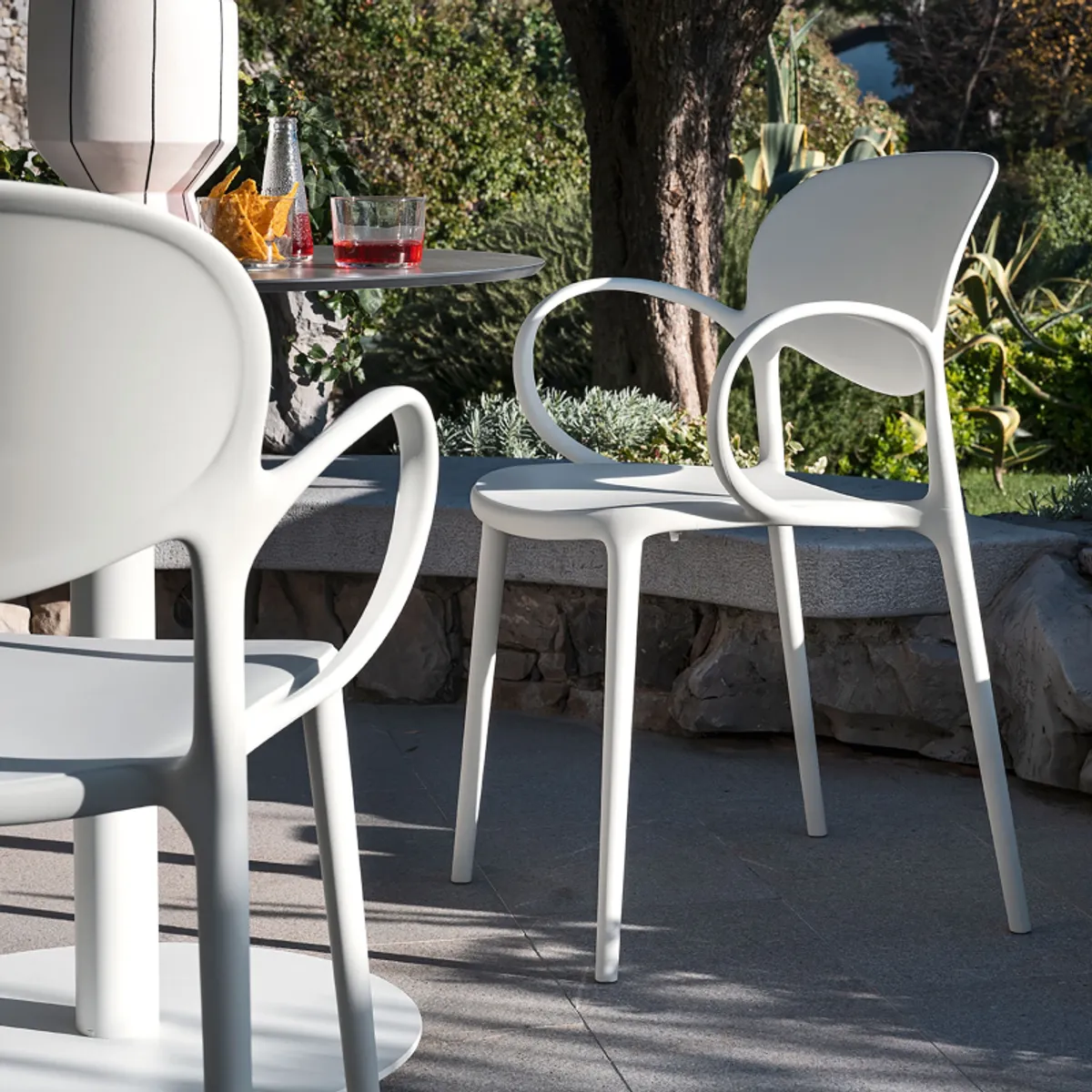 Abby Connubia® - Fauteuil de jardin empilable en polypropylène recyclé — vue 5