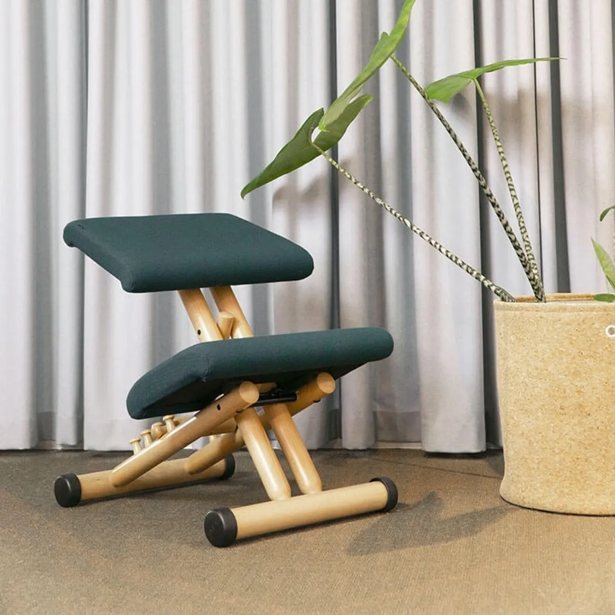 Multi Varier® - Siège de bureau ergonomique en tissu et bois