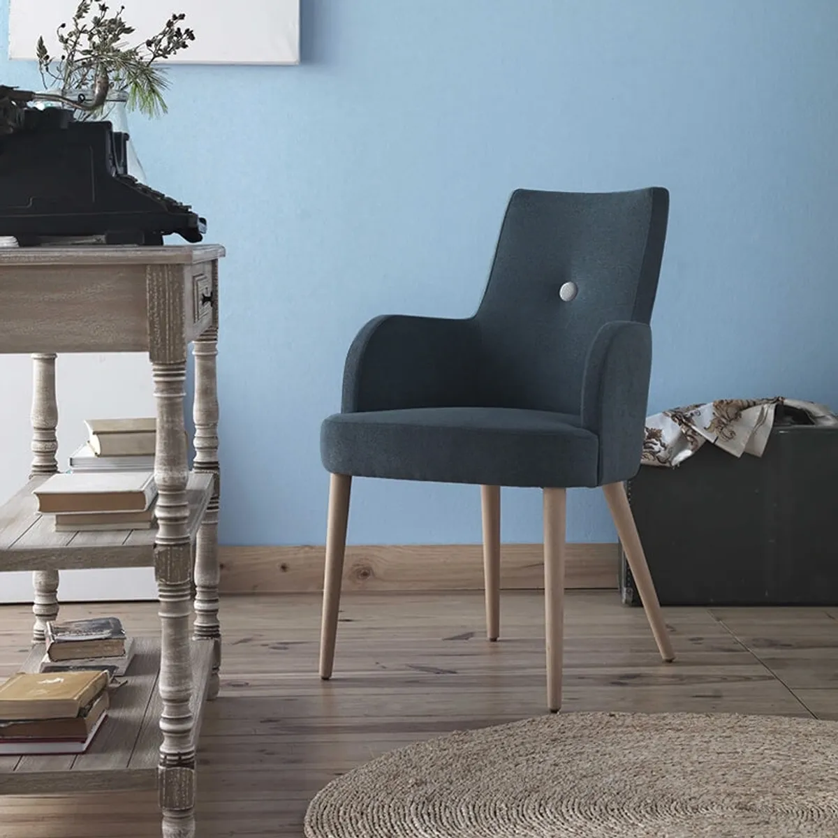 Brisa Bridge - Fauteuil confortable en tissu et pieds bois